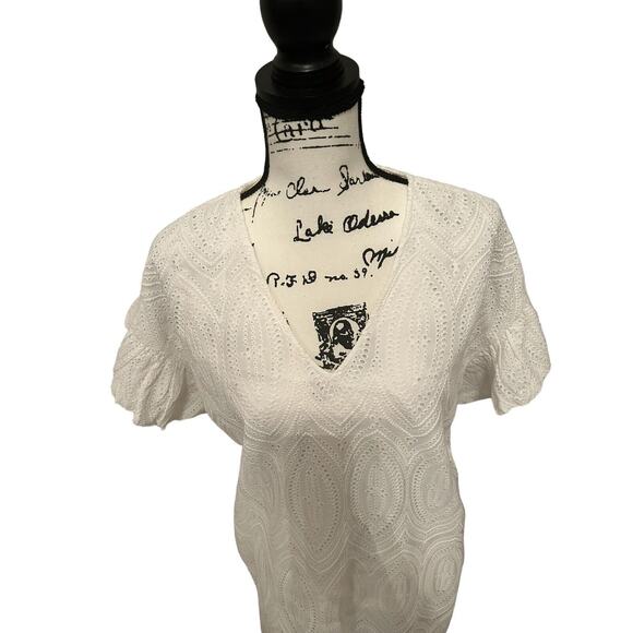 Marie Oliver Eyelet Lace White V-Neck Top Short Ruffle Sleeve Casual Summer - Picture 2 of 12